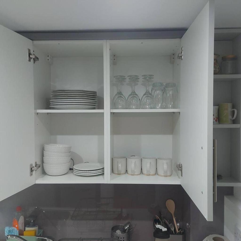 Lovely & Beautiful 2 Bed-Apartment In 보어햄우드 외부 사진